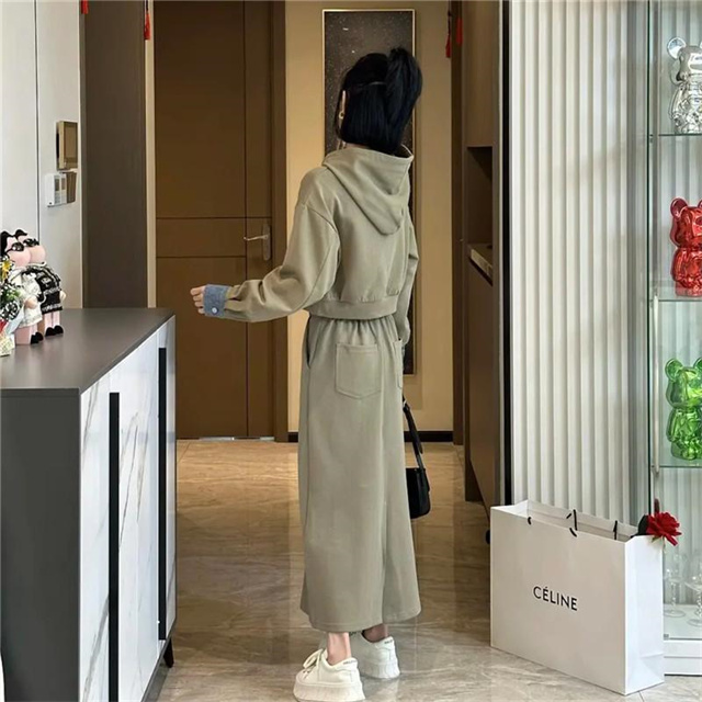 【】 レディース セットアップ　上下セット　春 秋冬 新品 長袖 セットアップ レディース 秋冬 長袖 上下セット パーカー スカート
